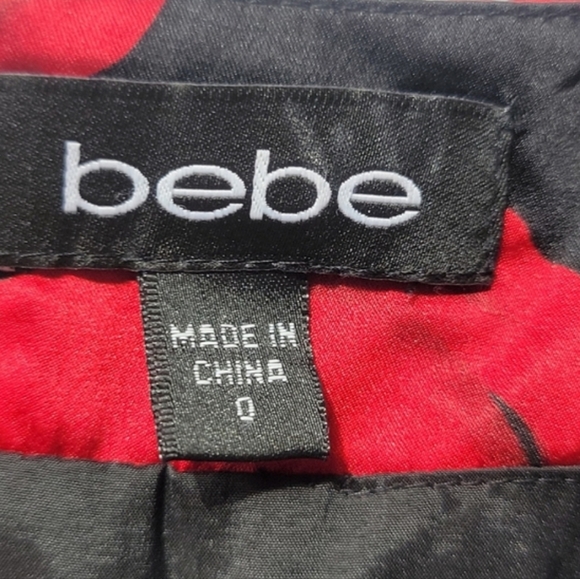 Bebe Floral Mini Skirt/size 0 - Picture 9 of 11
